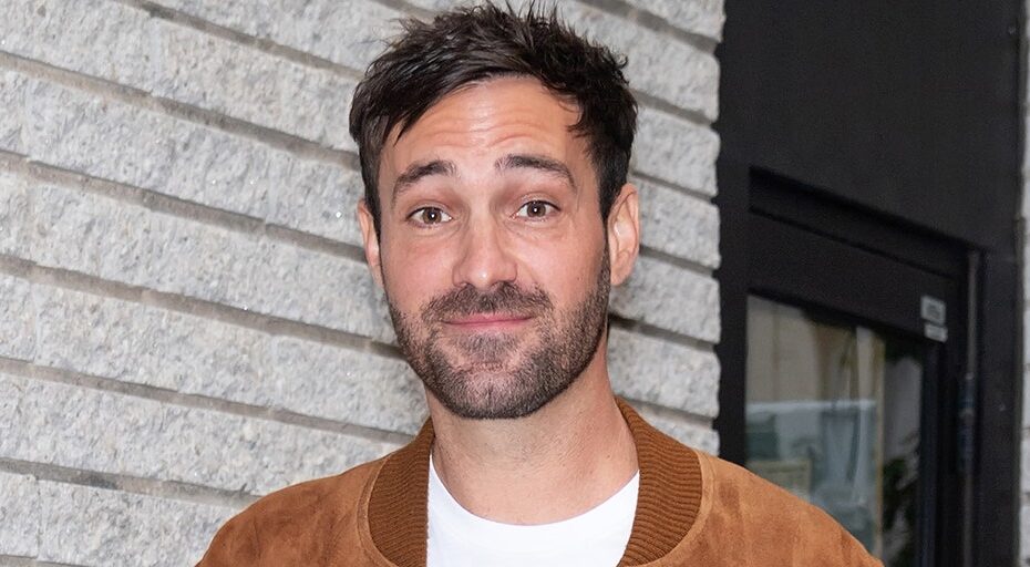 Jeff Dye was charged with DUI and fleeing an accident Oct. 8 after driving his Tesla into a tree in Burbank, California, police told Fox News Digital.